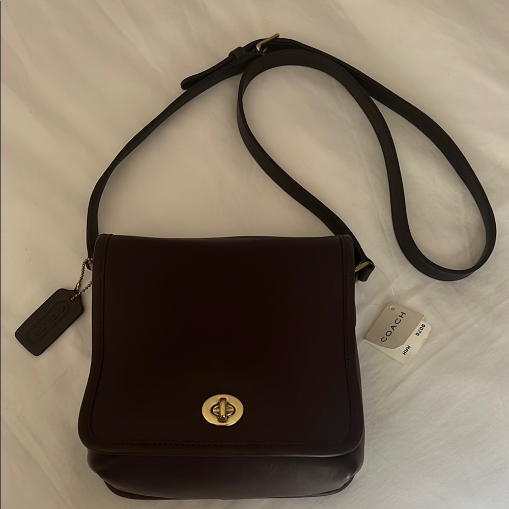 COACH Companion Flap Bag 9076